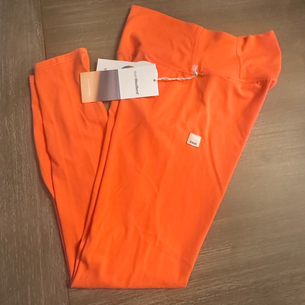 Vuori All the Feels Legging Pomelo Orange Size Small NWT